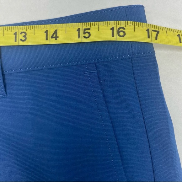 BANANA REPUBLIC SHORTS NWT MENS 34 BLUE CASUAL GOLF - Picture 8 of 10